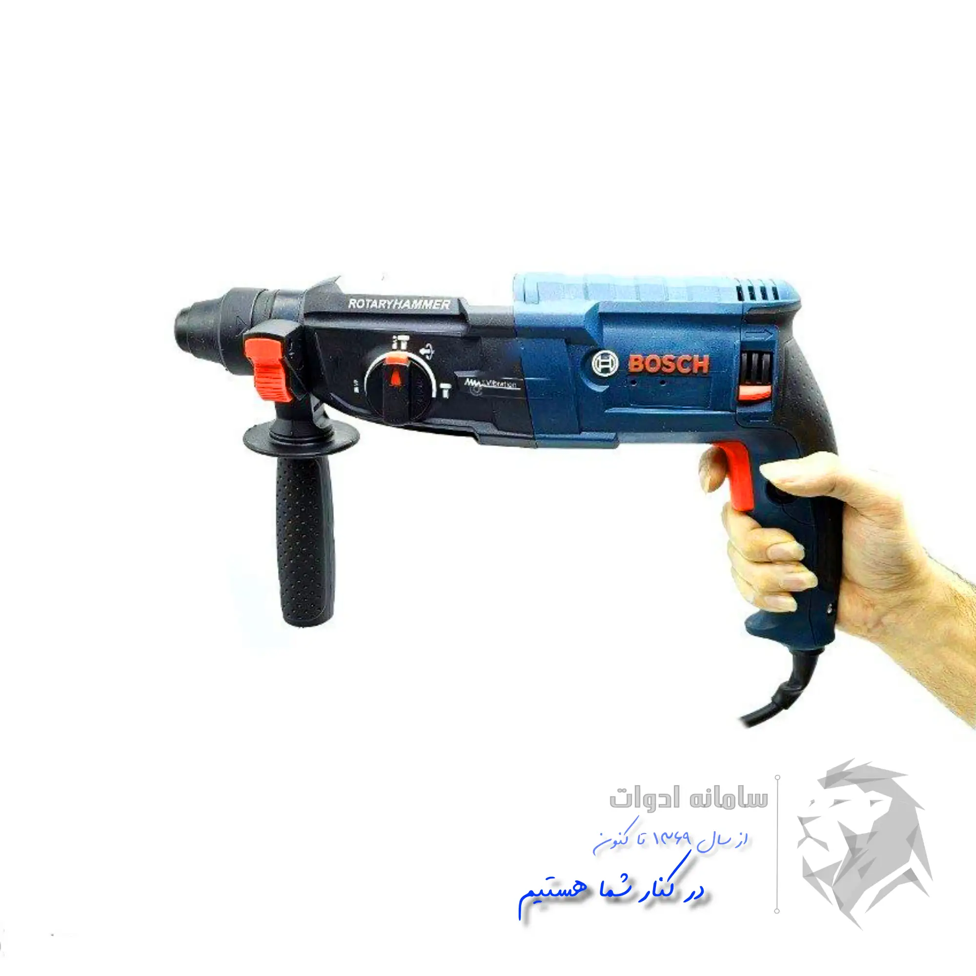 دریل بتن کن سه کاره بوش مدل GBH 2-28 2 تصویر دریل بتن کن سه کاره بوش در دست